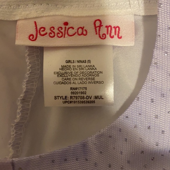 Beautiful sleeveless dress - Picture 4 of 6